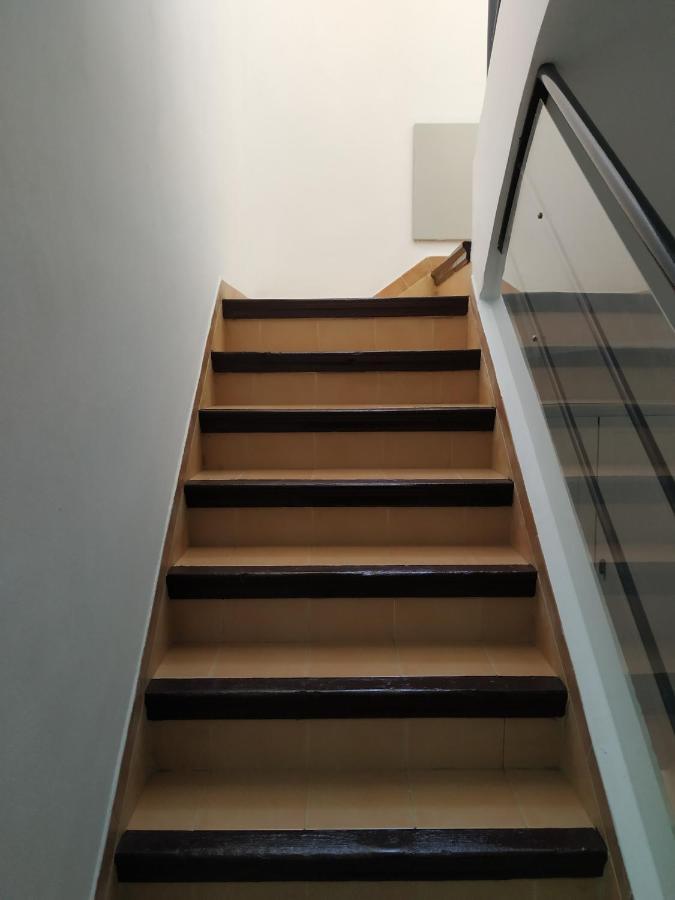 Apartamento Torres19 Sevilla Eksteriør bilde